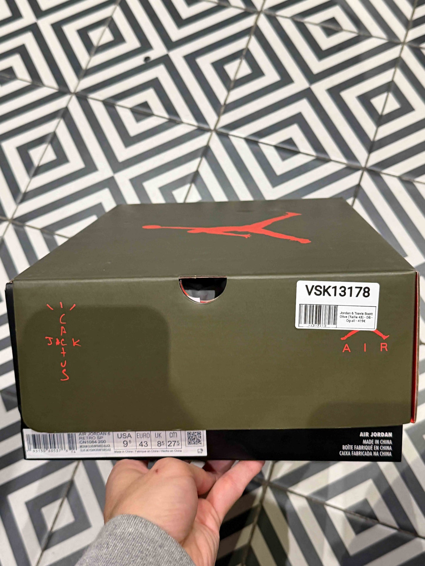 Jordan 6 Travis Scott Olive (Taille 43)