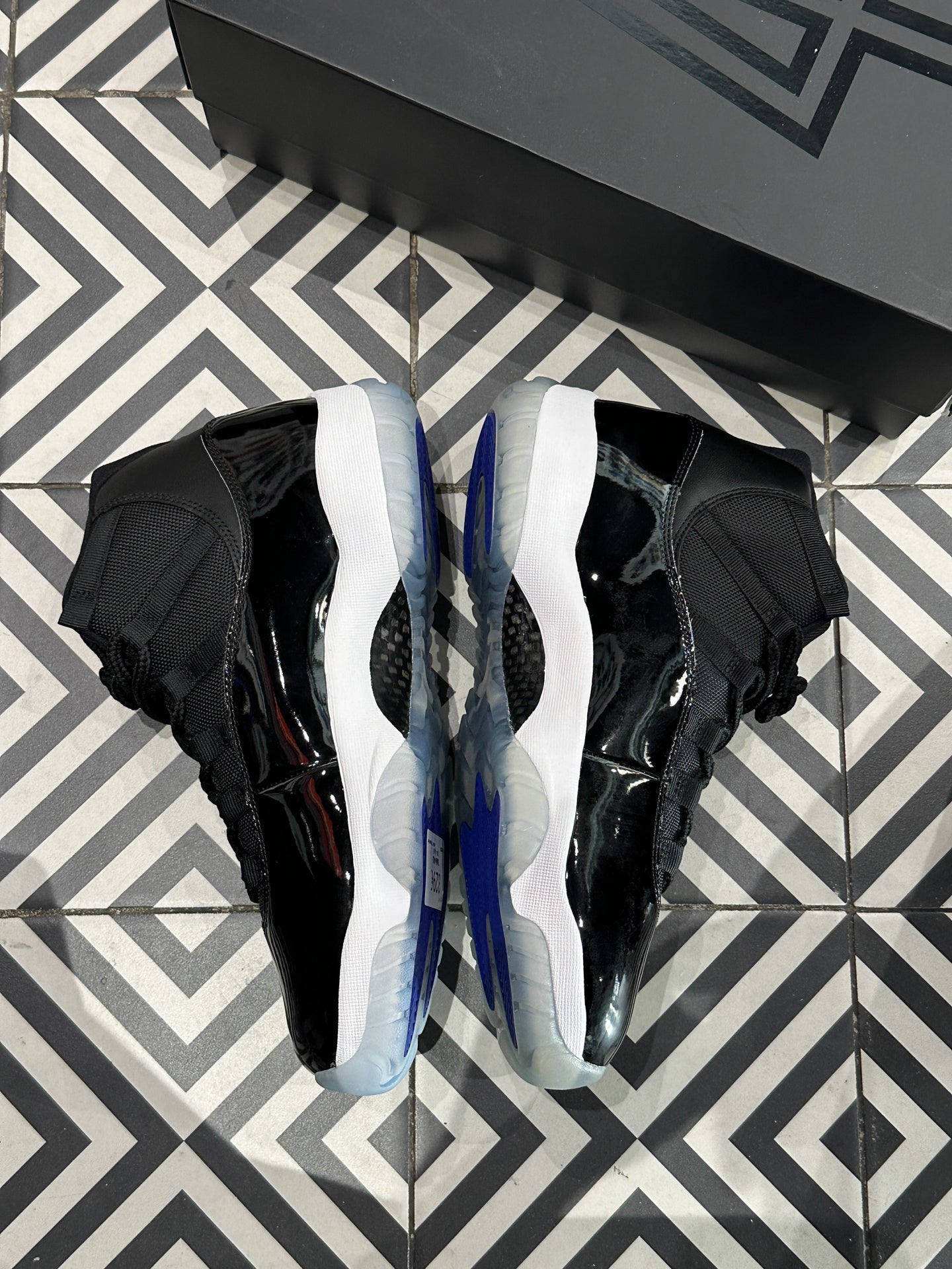 Jordan 11 Space Jam (44,5)