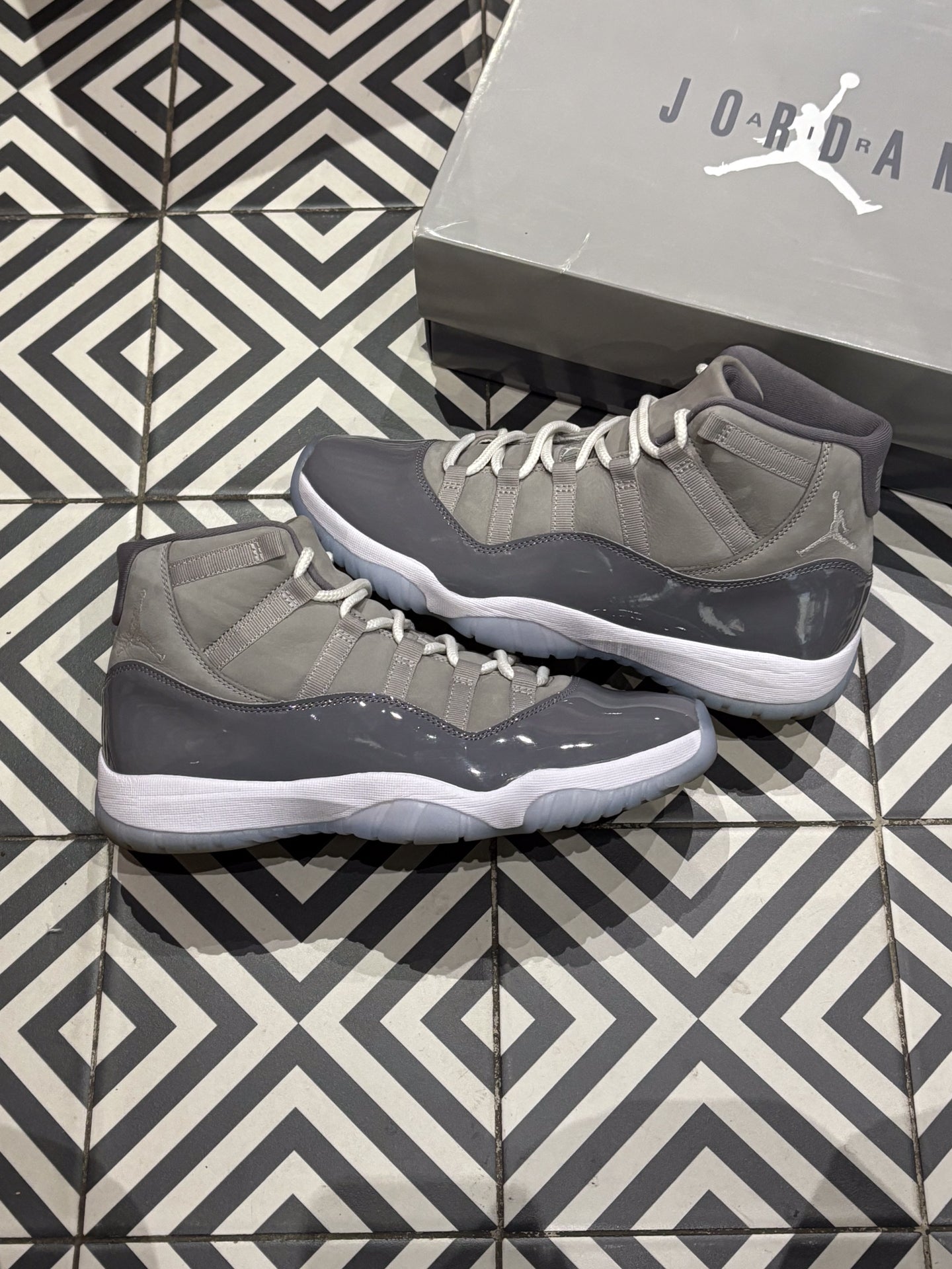 Jordan 11 Cool Grey (Taille 45)