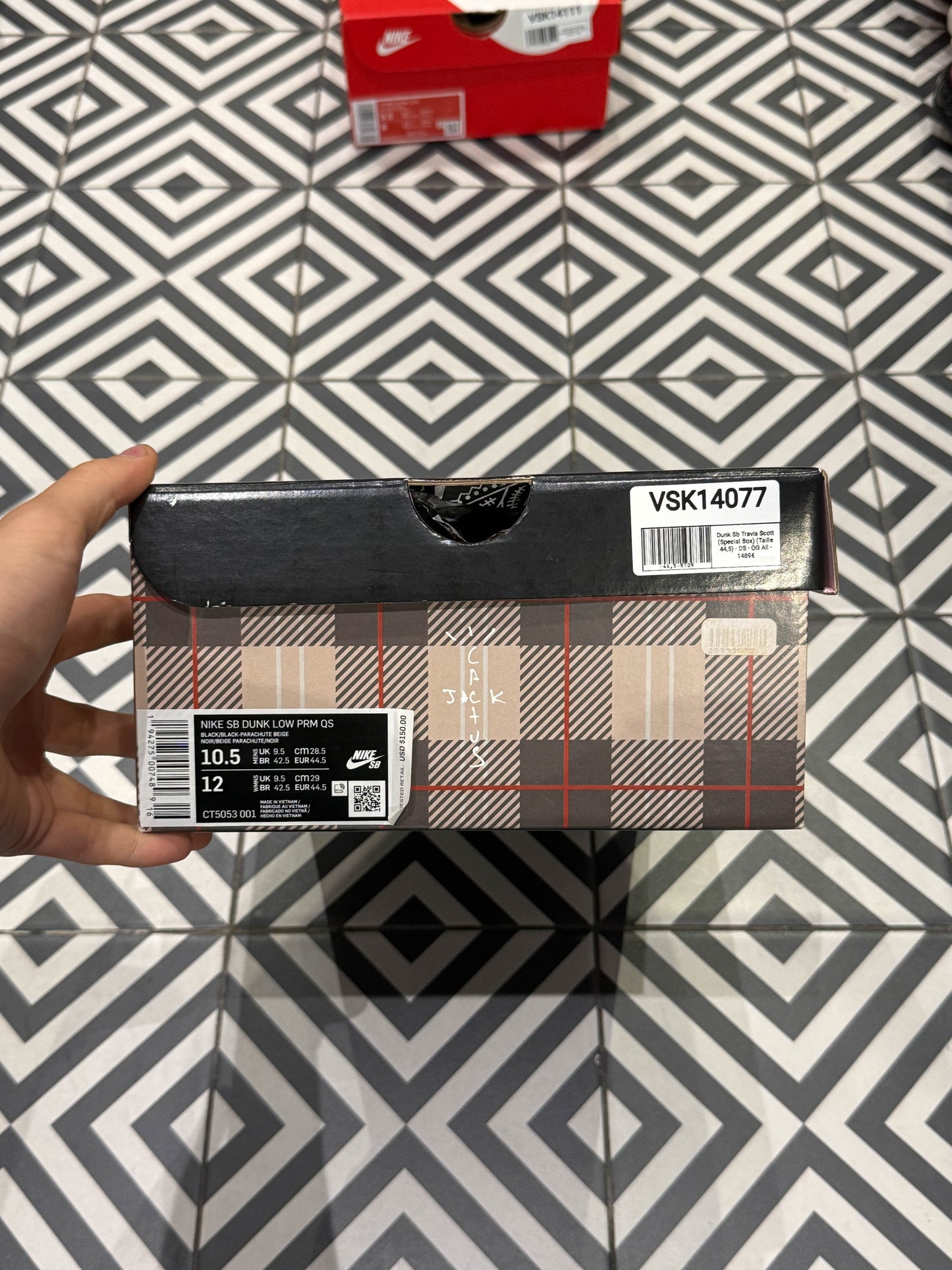 Dunk Sb Travis Scott (Special Box) (Taille 44,5)