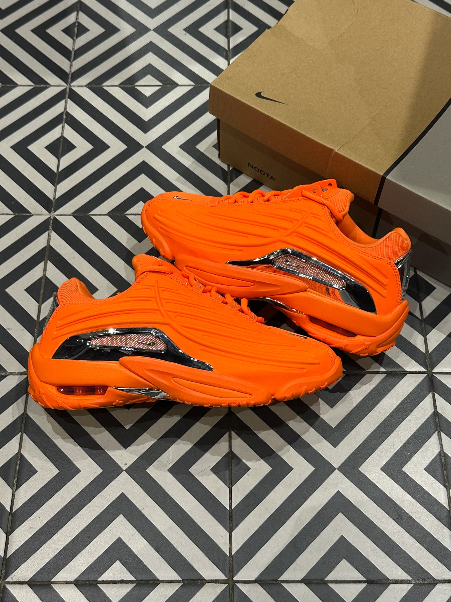 Nocta Hot Step 2 Orange (Taille 41)