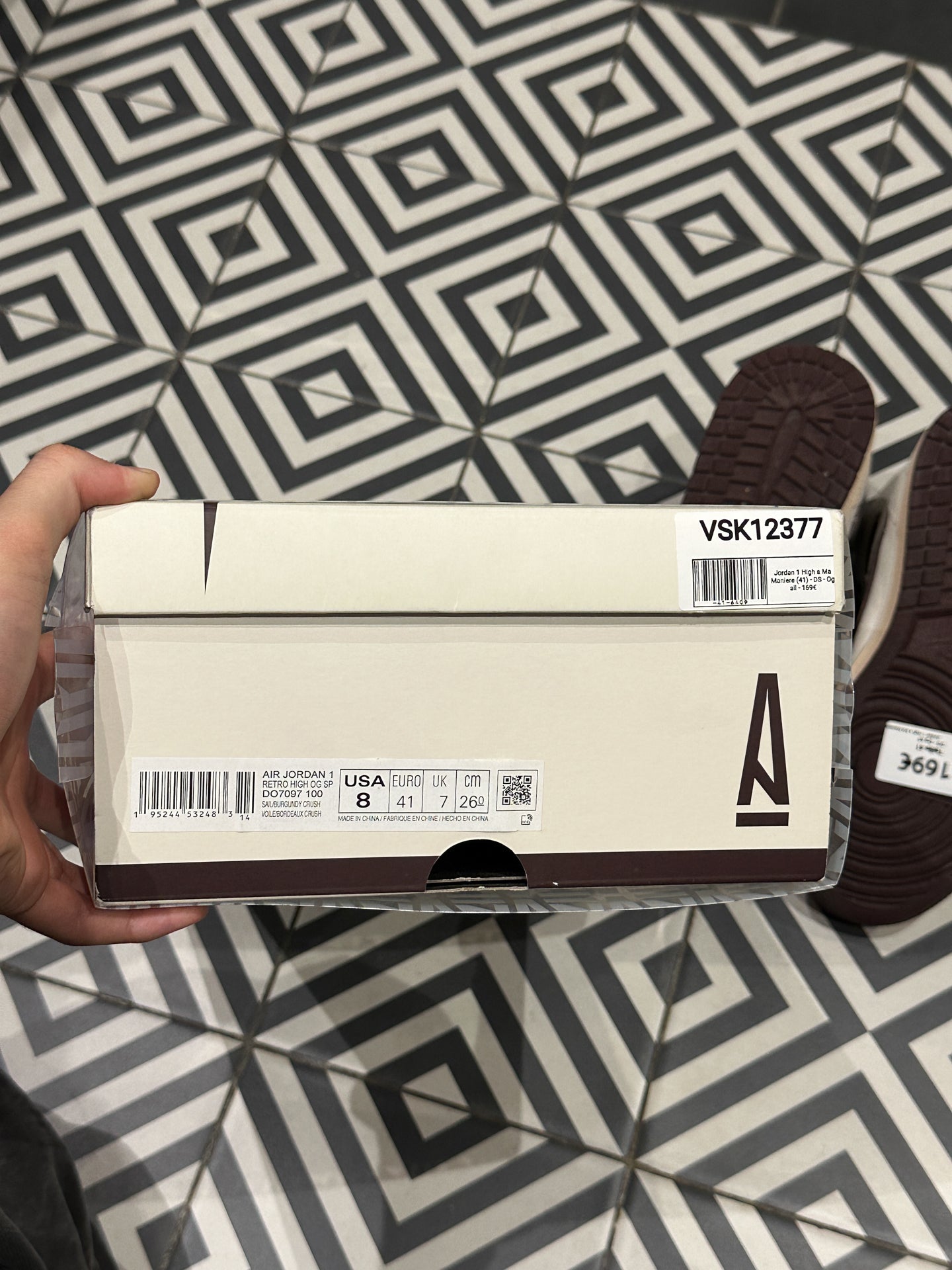 Jordan 1 High a Ma Maniere (41)