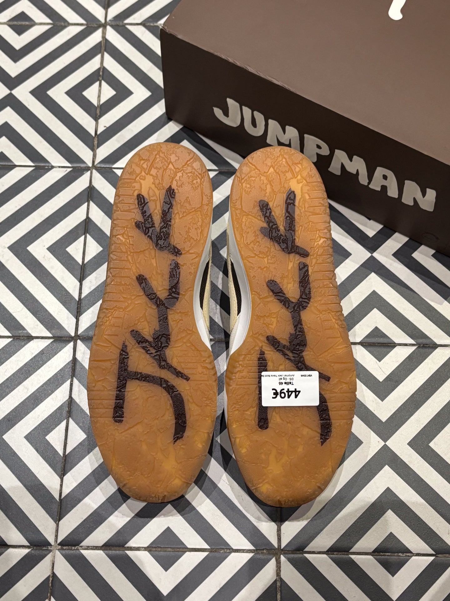 Jumpman Jack Travis Scott Sail (Taille 46)