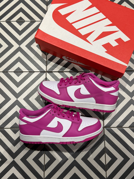 Dunk Low Fuschia (Taille 38,5)
