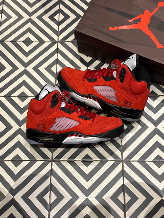 Jordan 5 Raging Bulls (Taille 40)