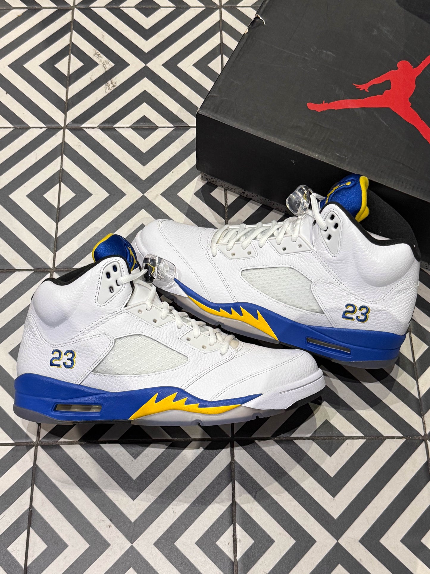 Jordan 5 Laney (Taille 45 1/3)