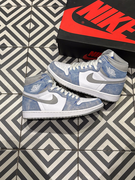 Jordan 1 High Hyper Royal (Taille 41)