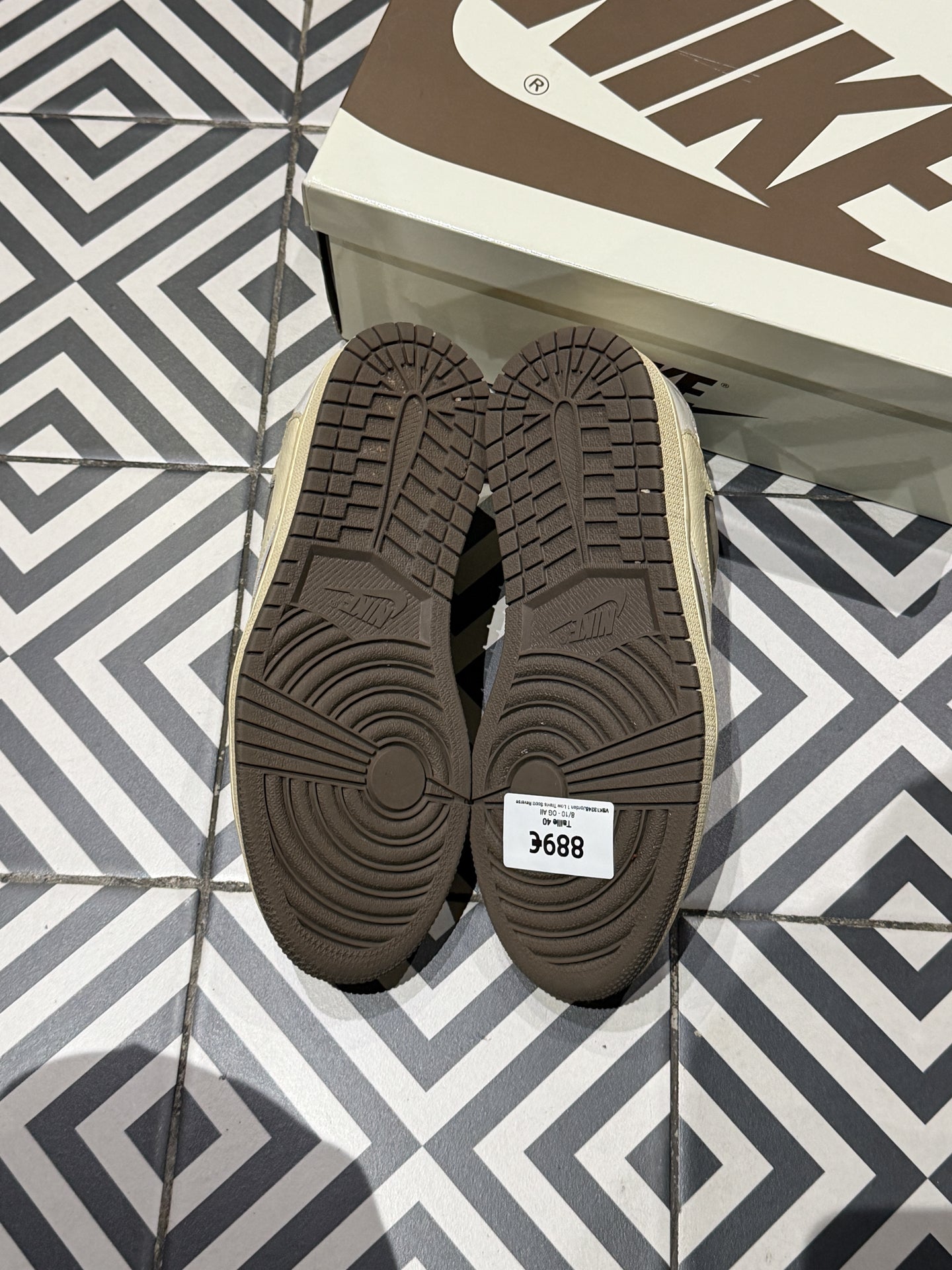 Jordan 1 Low Travis Scott Reverse Mocha (Taille 40)