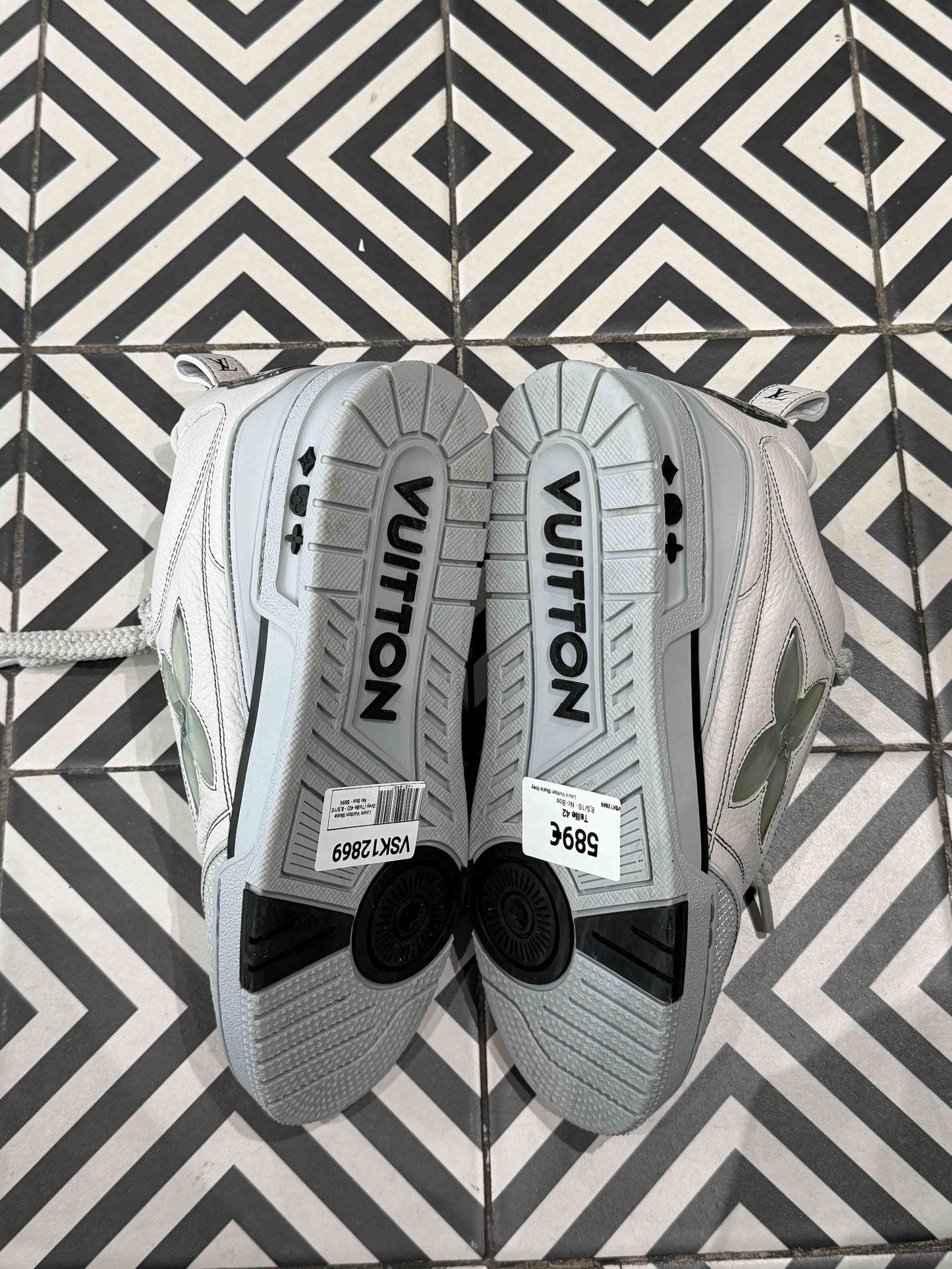 Louis Vuitton Skate Grey (Taille 42)