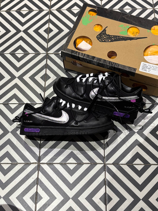 Dunk Low Off-White lot 50/50 (Taille 42)