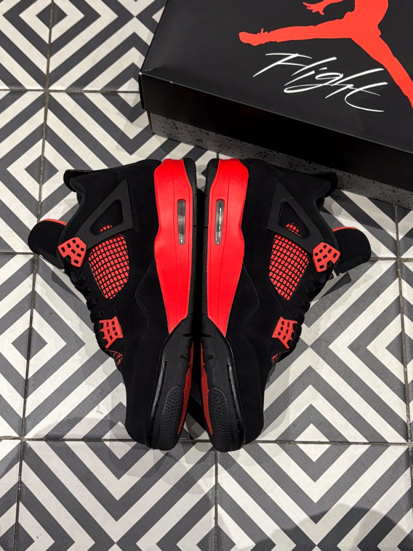Jordan 4 Red Thunder (Taille 45,5)