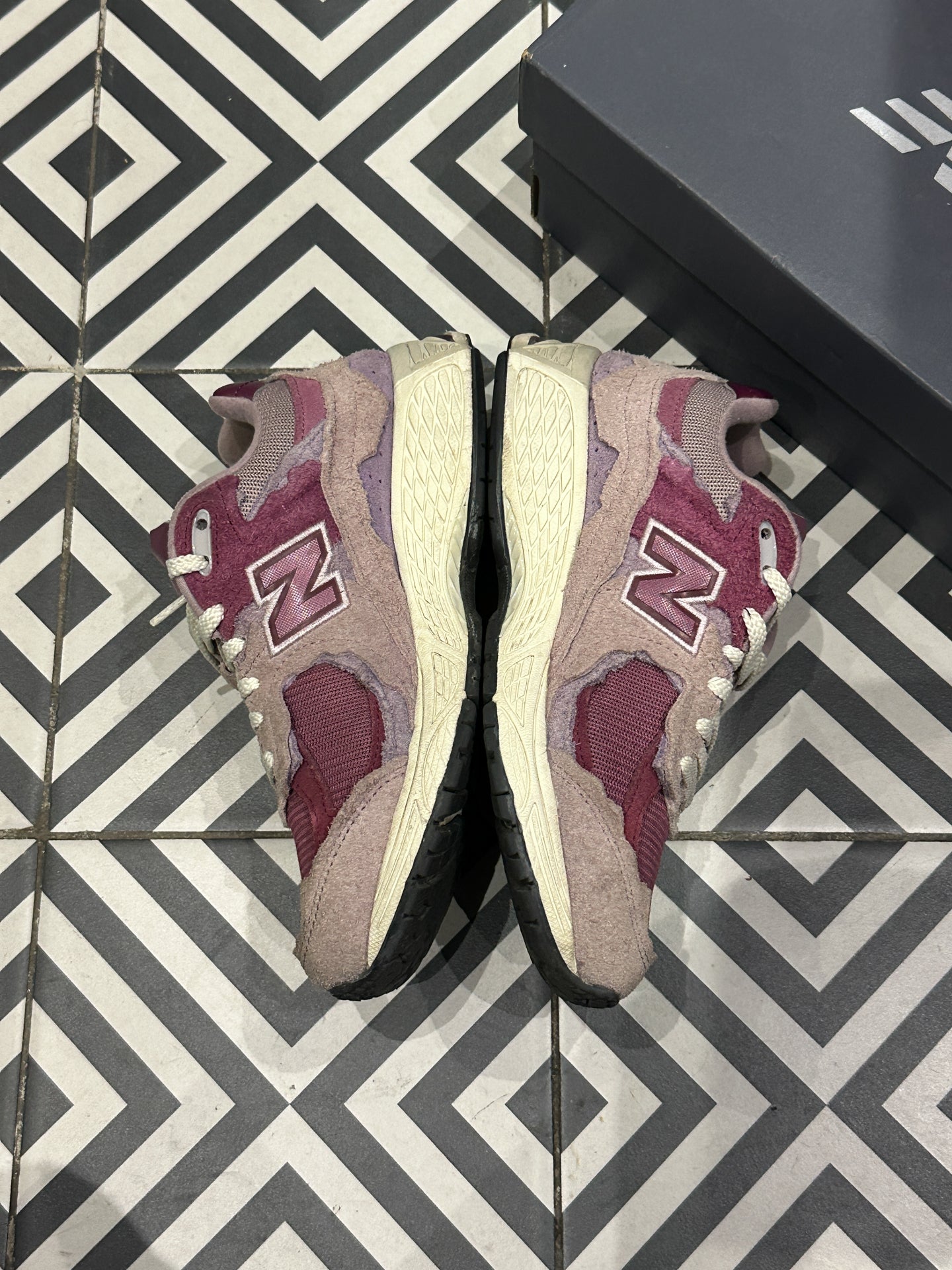 New Balance 2002R Protection pack Pink (Taille 37,5)