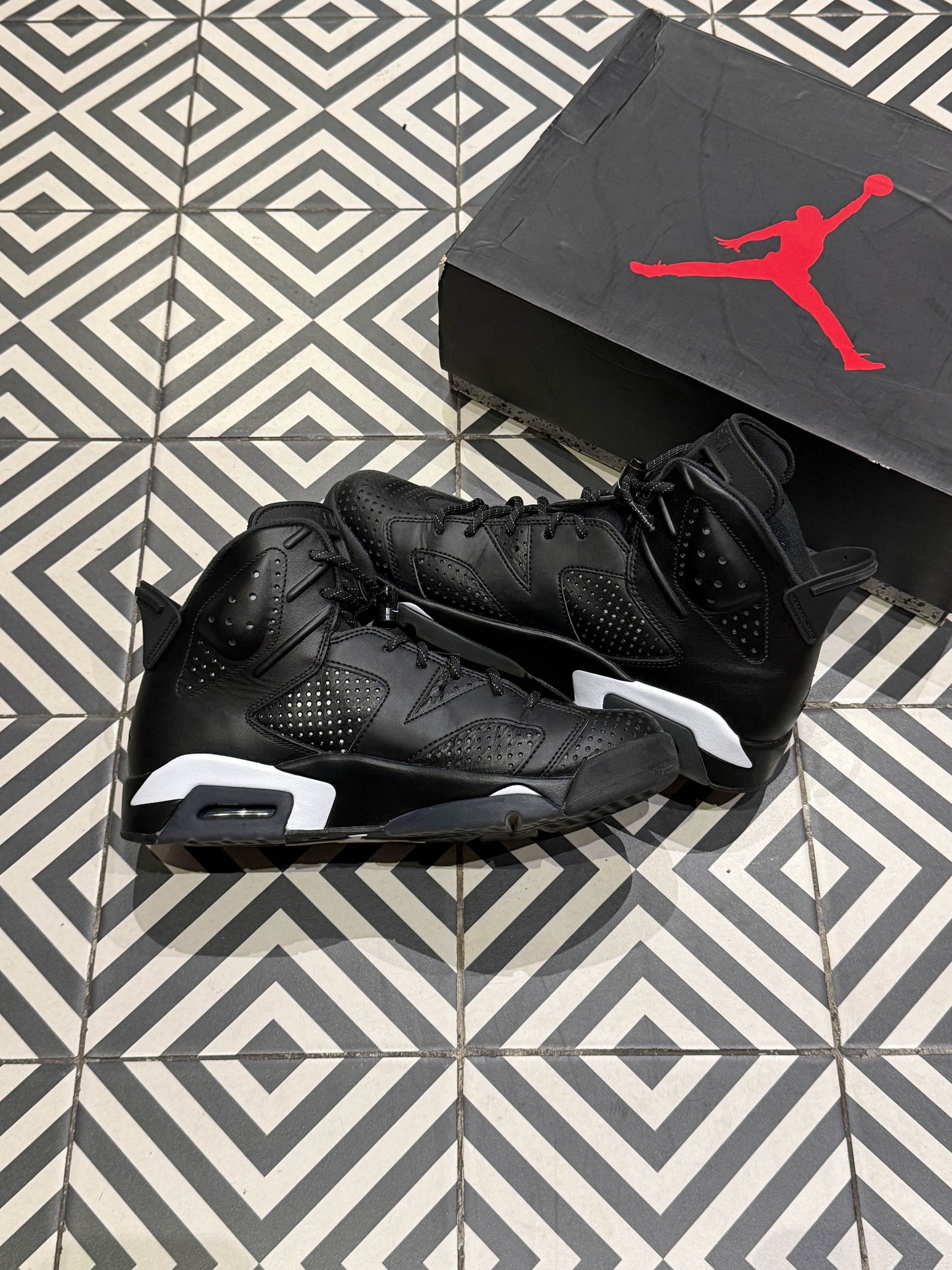 Jordan 6 Black Cat (Taille 44)
