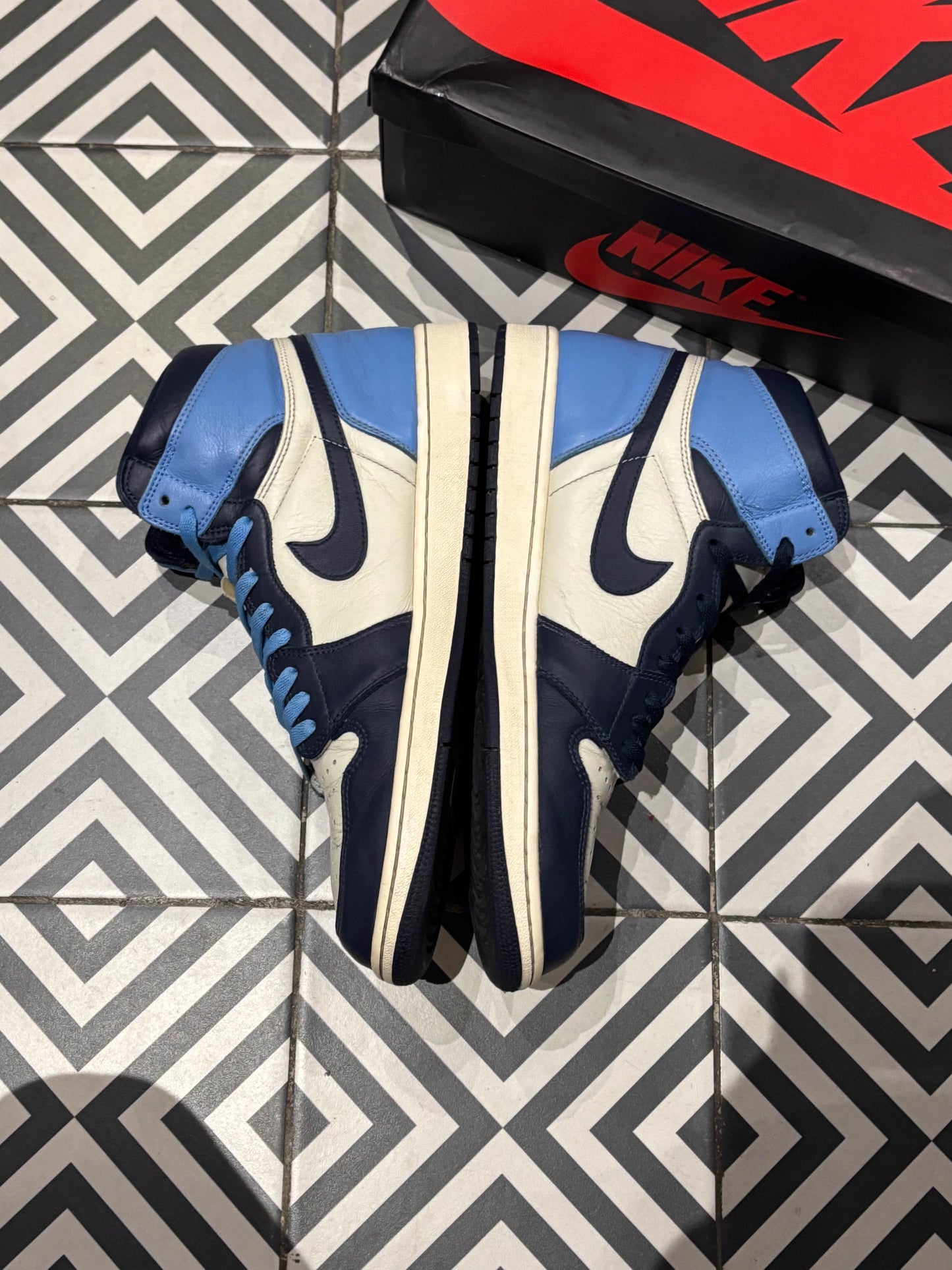 Jordan 1 High Obsidian (Taille 47,5)