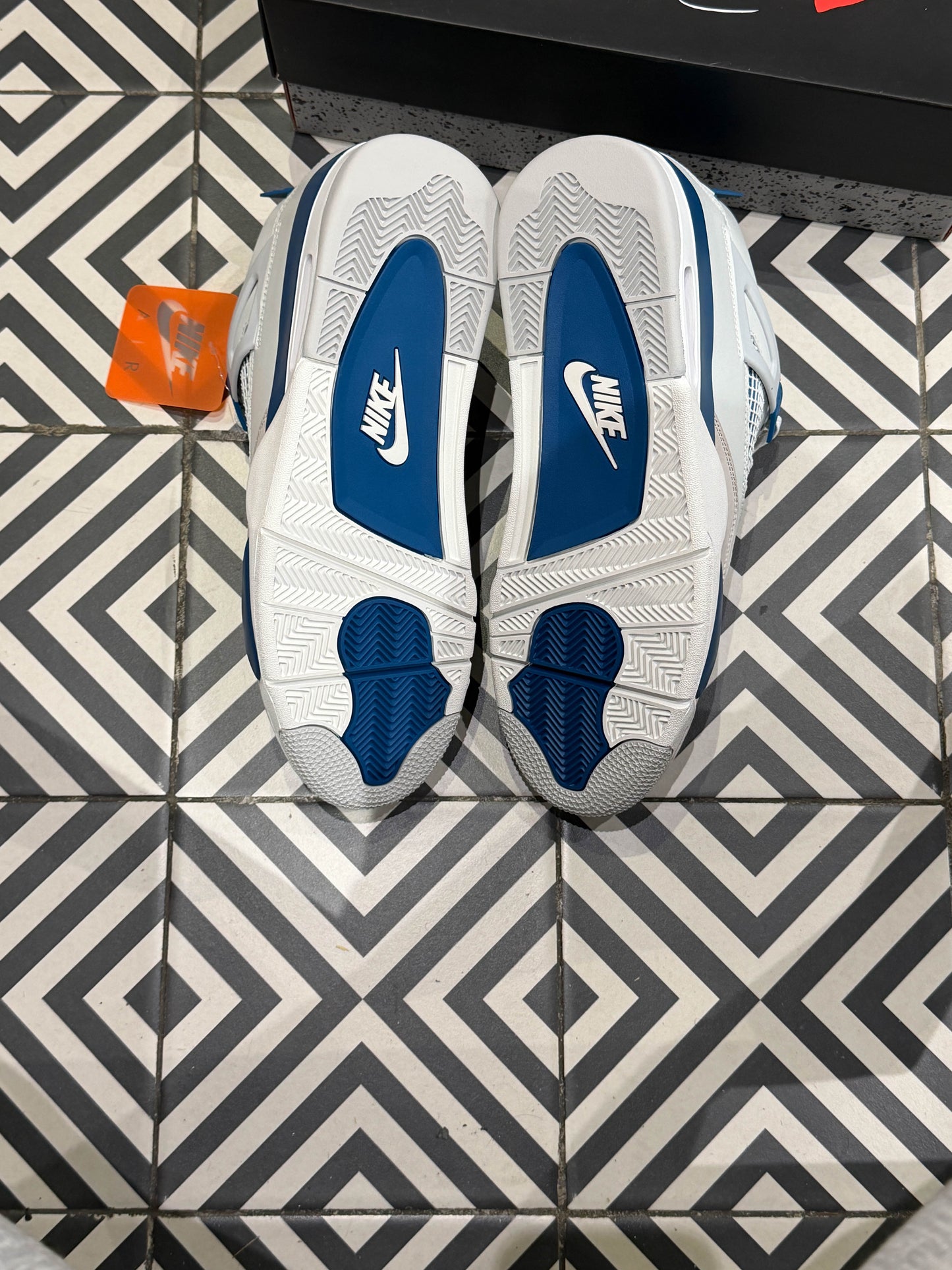 Jordan 4 Military Blue (Taille 47,5)