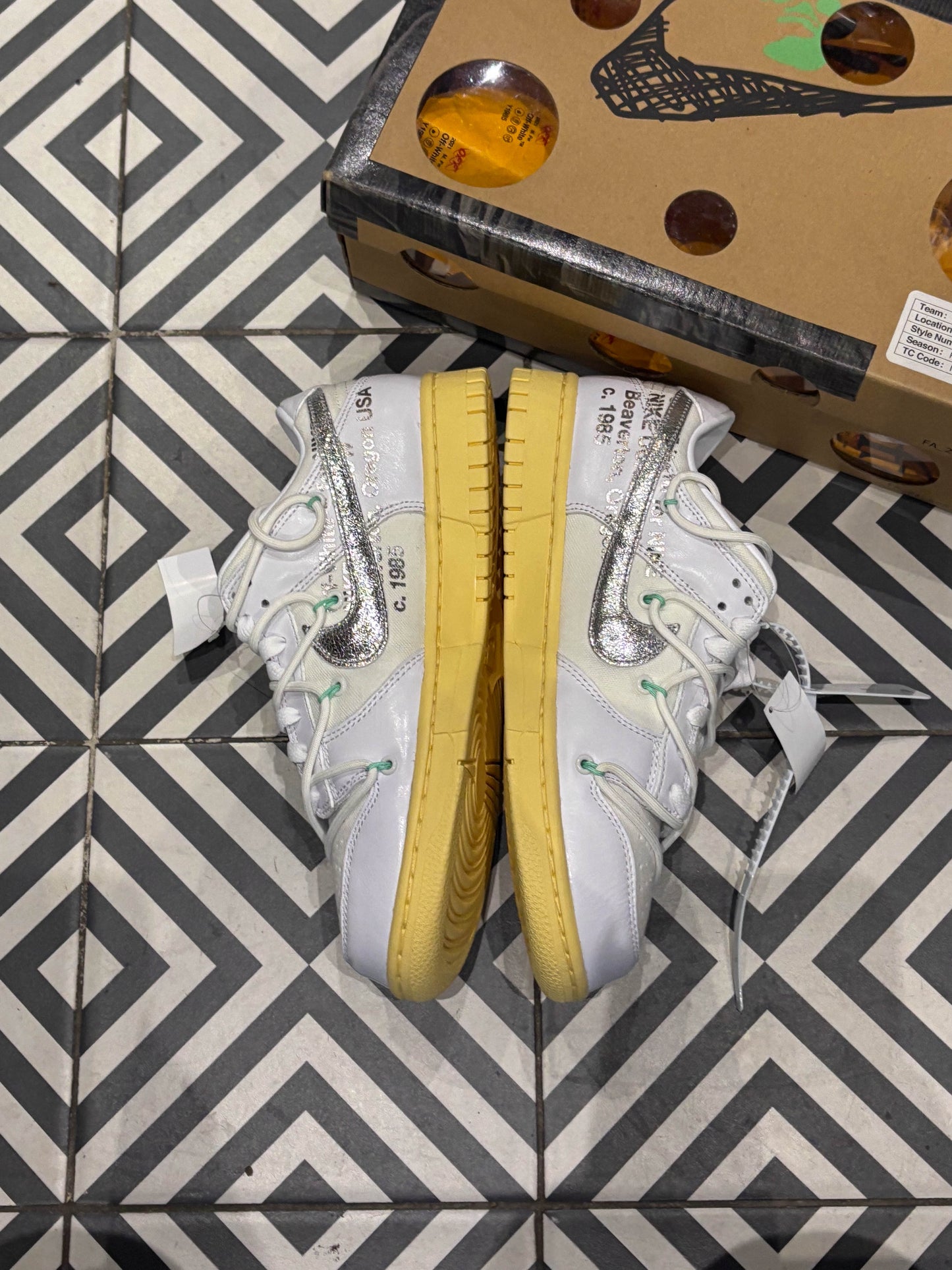 Dunk Low Off-White Lot 01/50 (Taille 40,5)