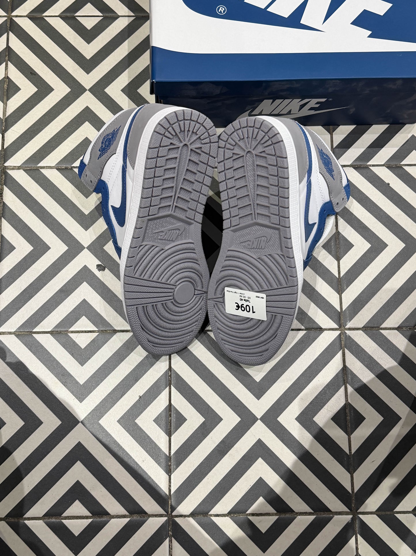 Jordan 1 High True Blue (Taille 40)