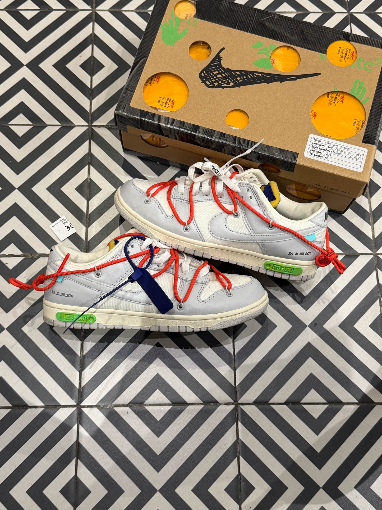 Dunk Low Off White Lot 23/50 (Taille 42)