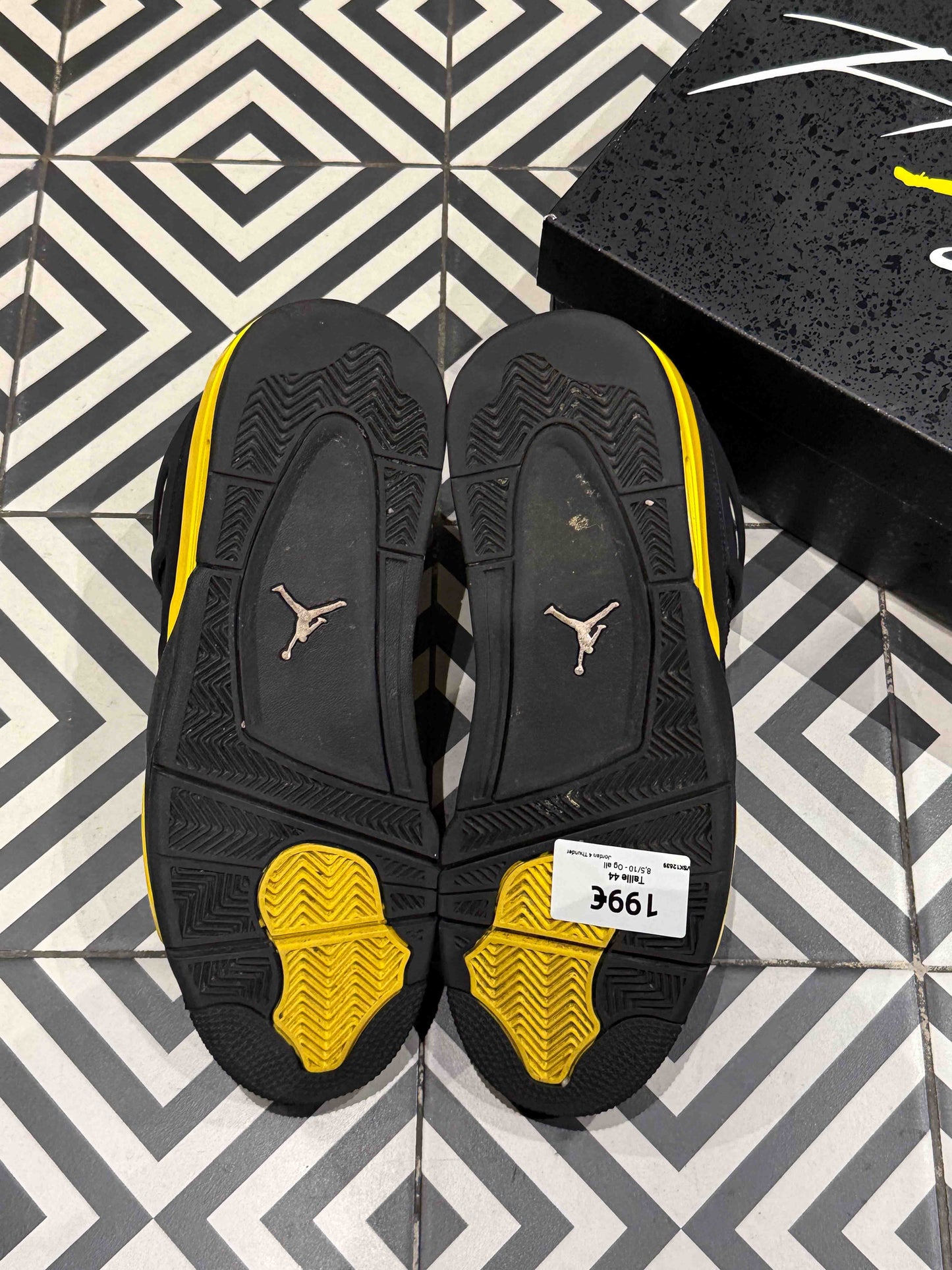 Jordan 4 Thunder (Taille 44)