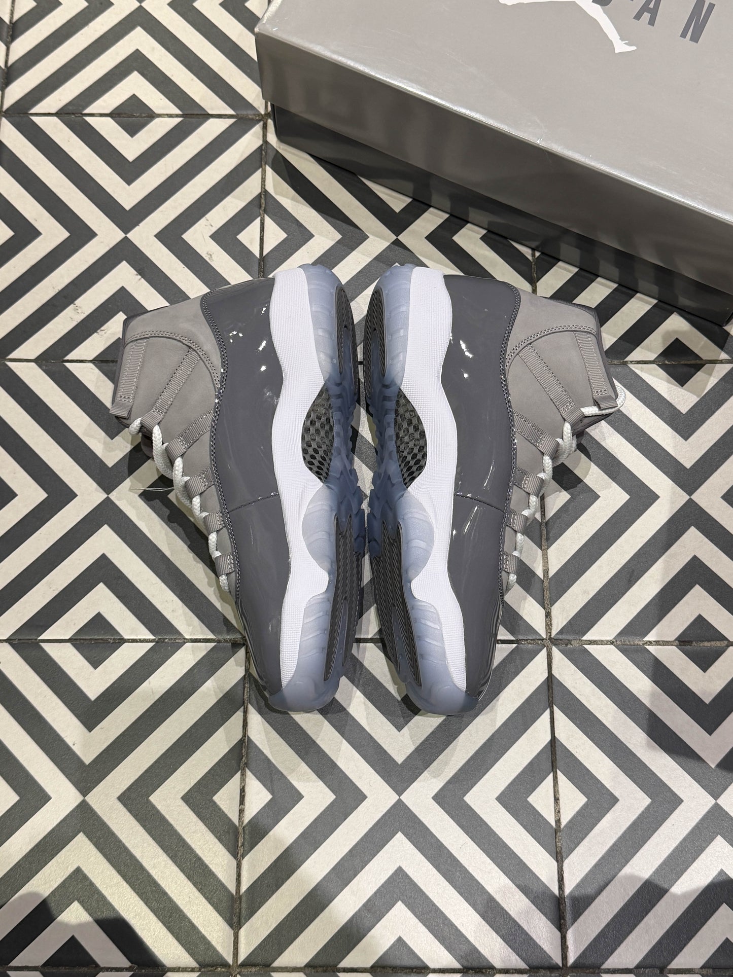 Jordan 11 Cool Grey (Taille 43)
