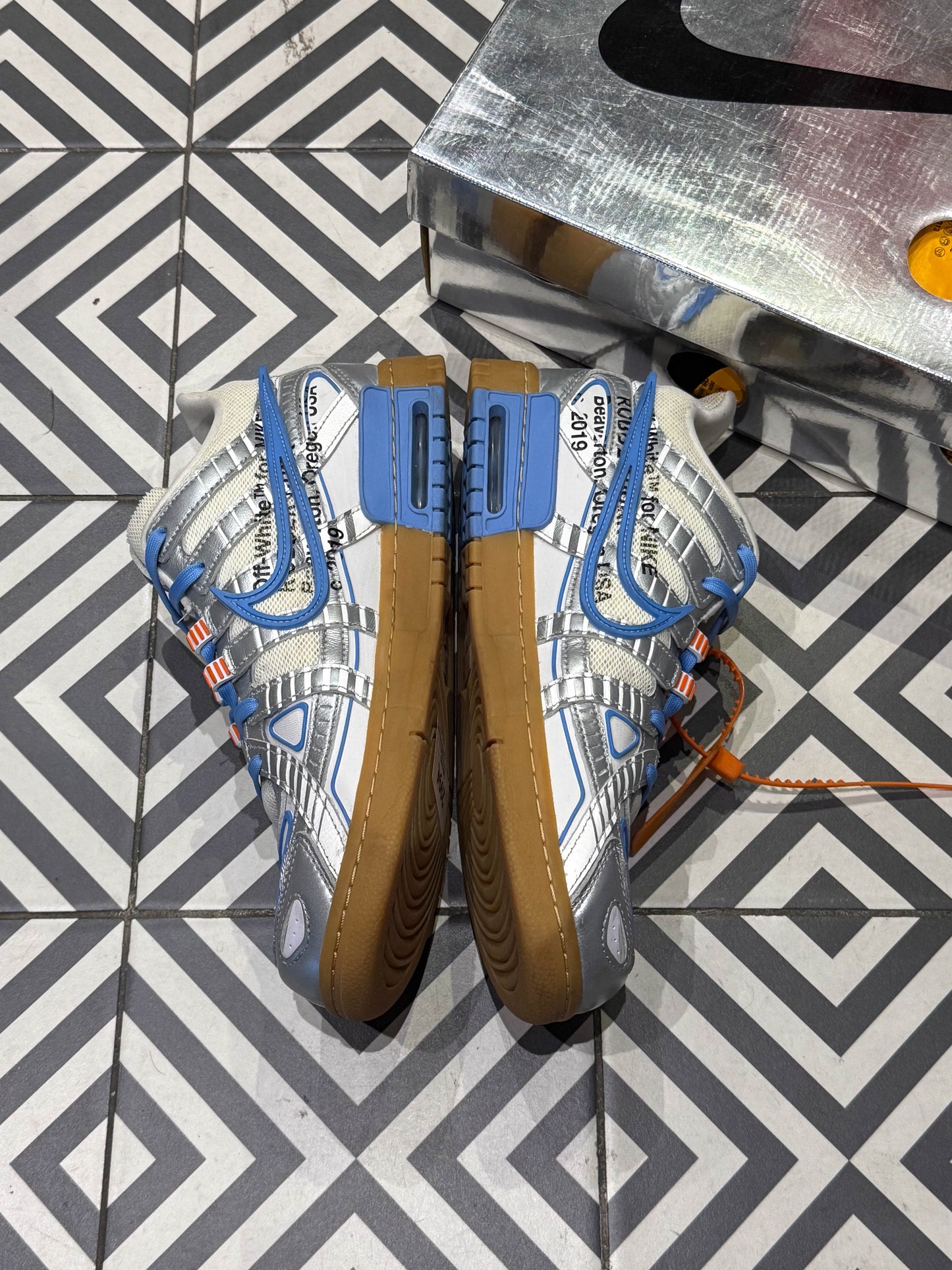 Rubber Dunk Off-White UNC (Taille 44,5)