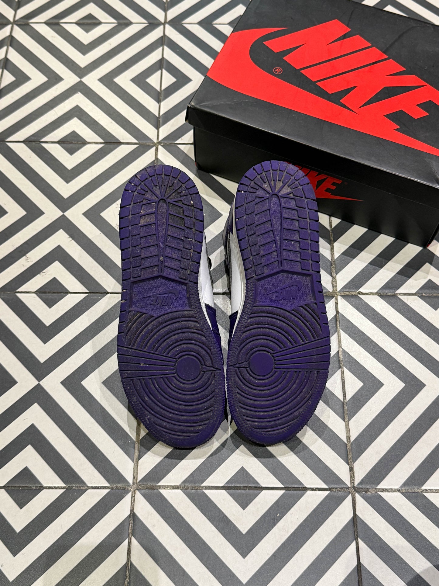 Jordan 1 High Court Purple GS (Taille 37,5)