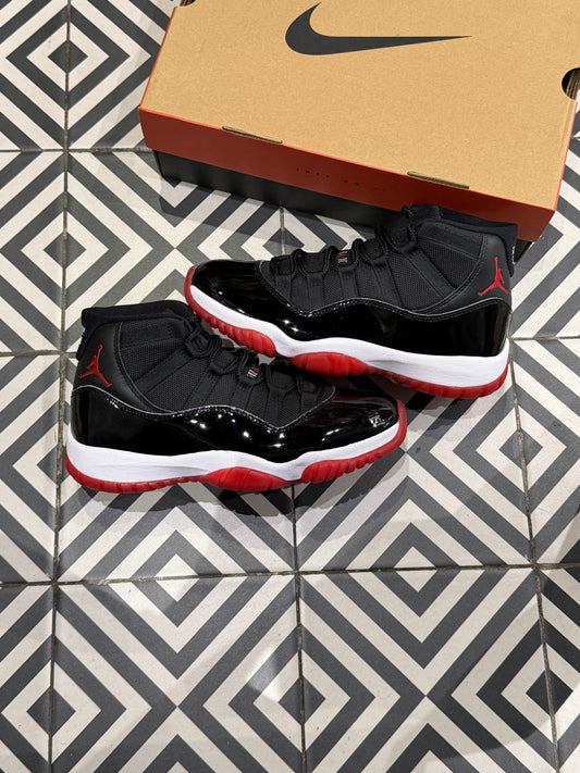 Jordan 11 Bred (Taille 40,5)
