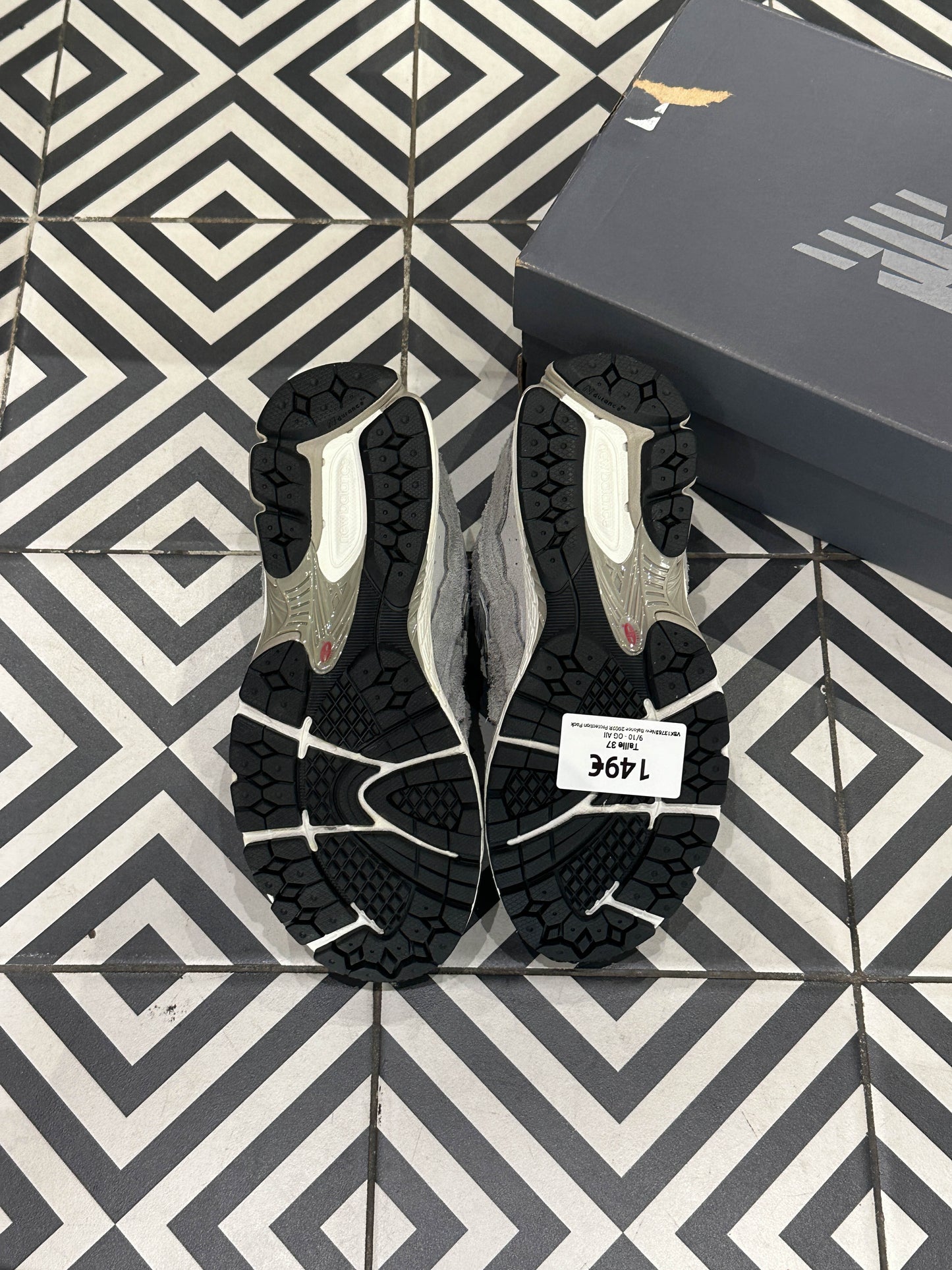 New Balance 2002R Protection Pack Grey (Taille 37)