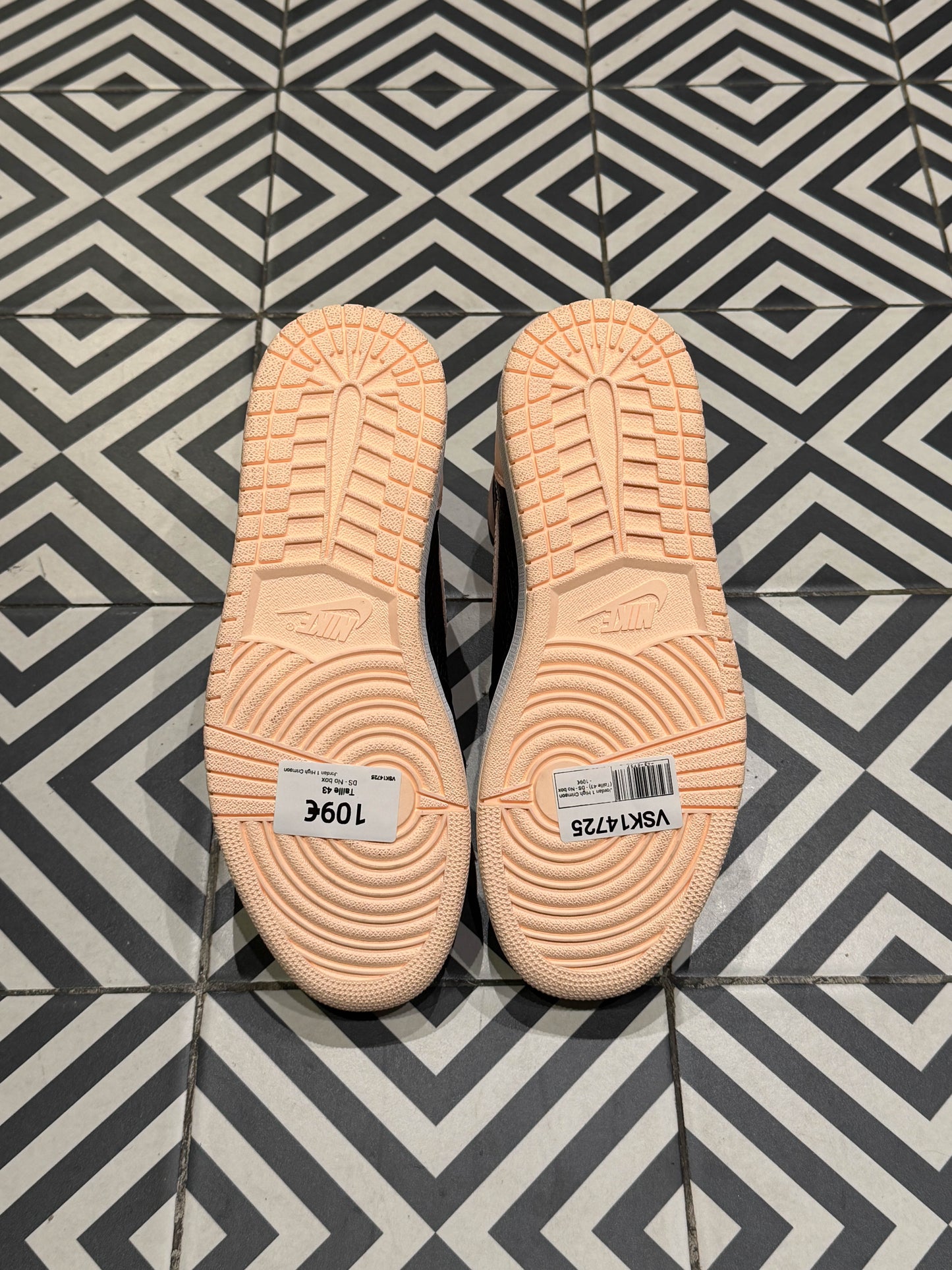 Jordan 1 High Crimson (Taille 43)