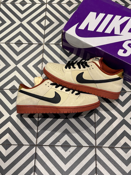 Dunk Sb henessy (Taille 42)