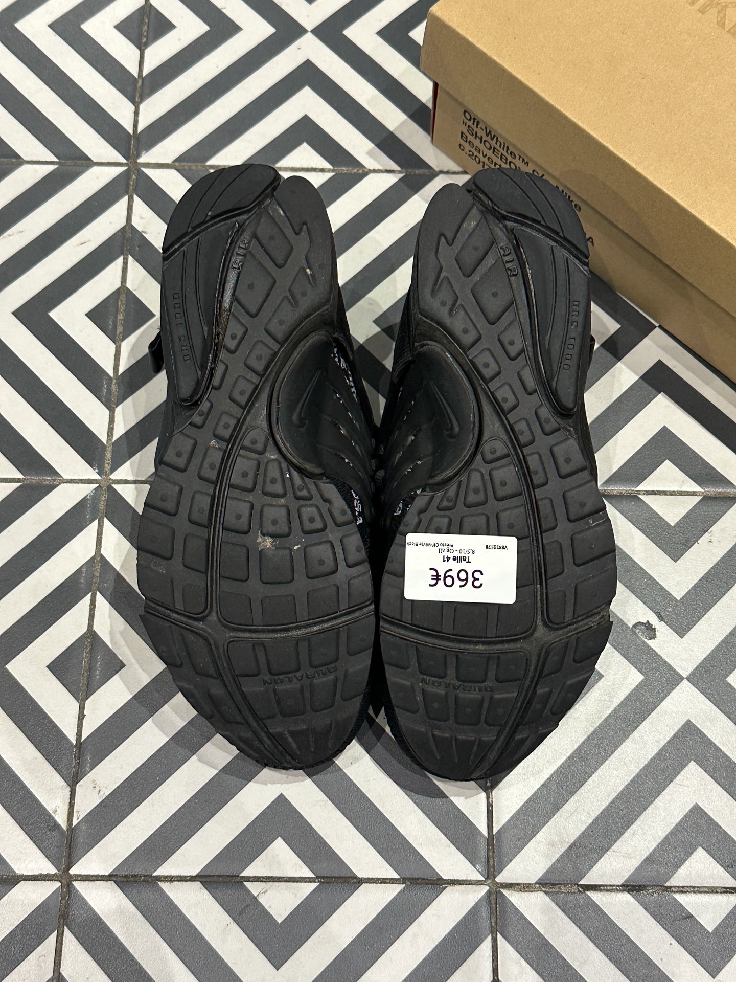 Presto Off-White Black (41)