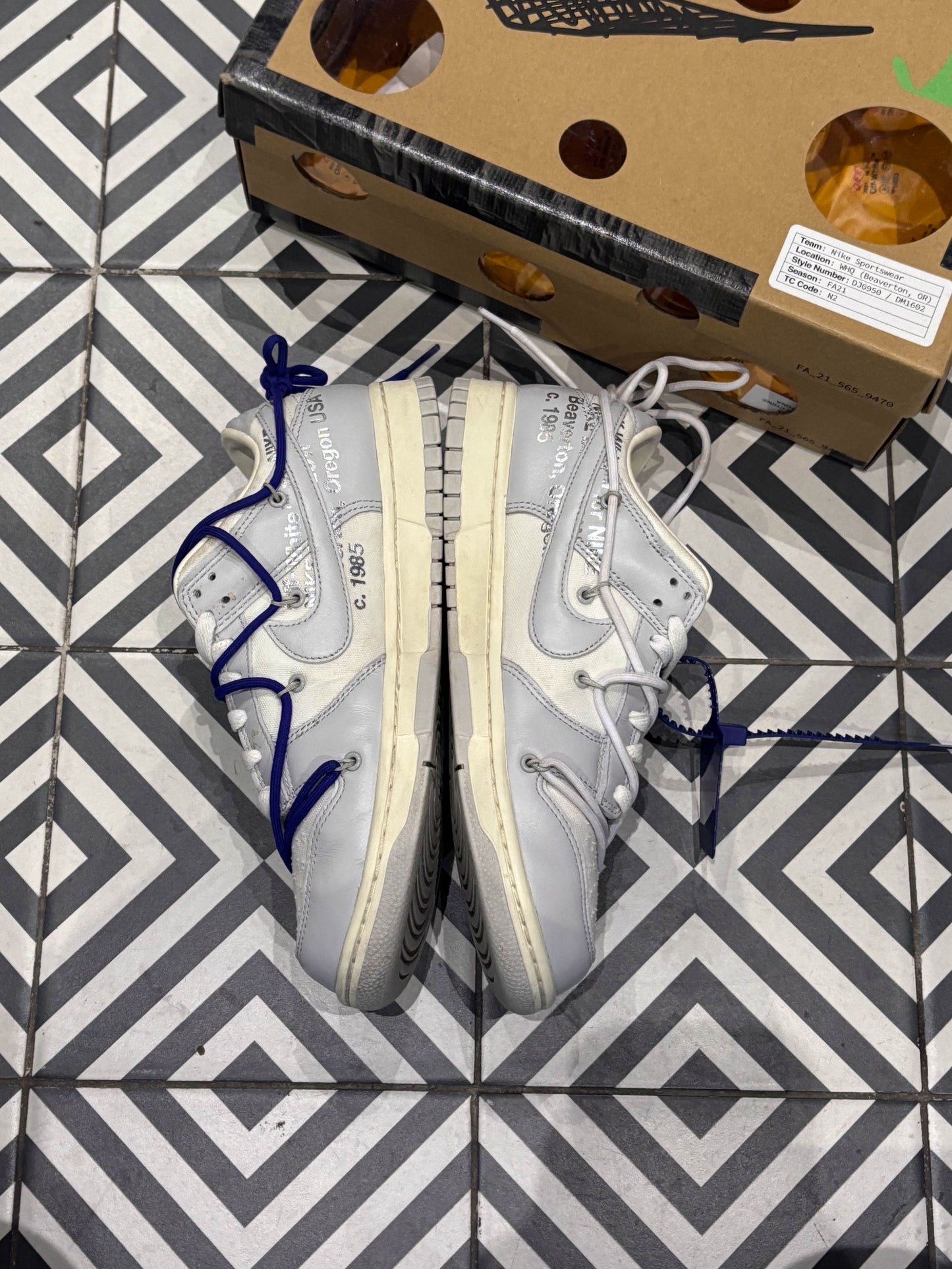 Dunk Low Off White Lot 23/50 (Taille 43)