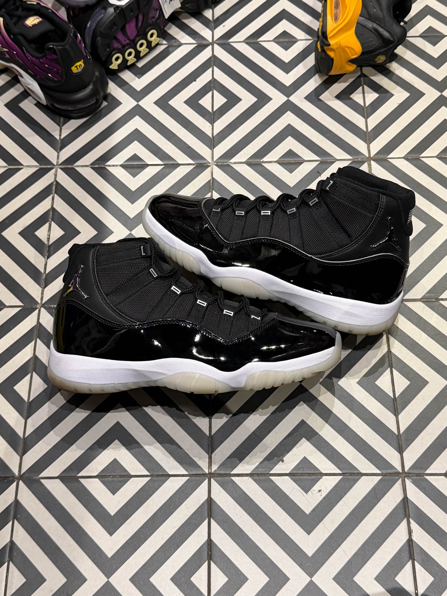 Jordan 11 Jubilee (Taille 45)