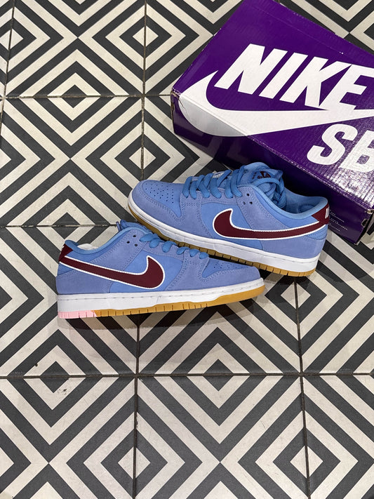 Dunk SB Philadelphia Philies (Taille 36,5)