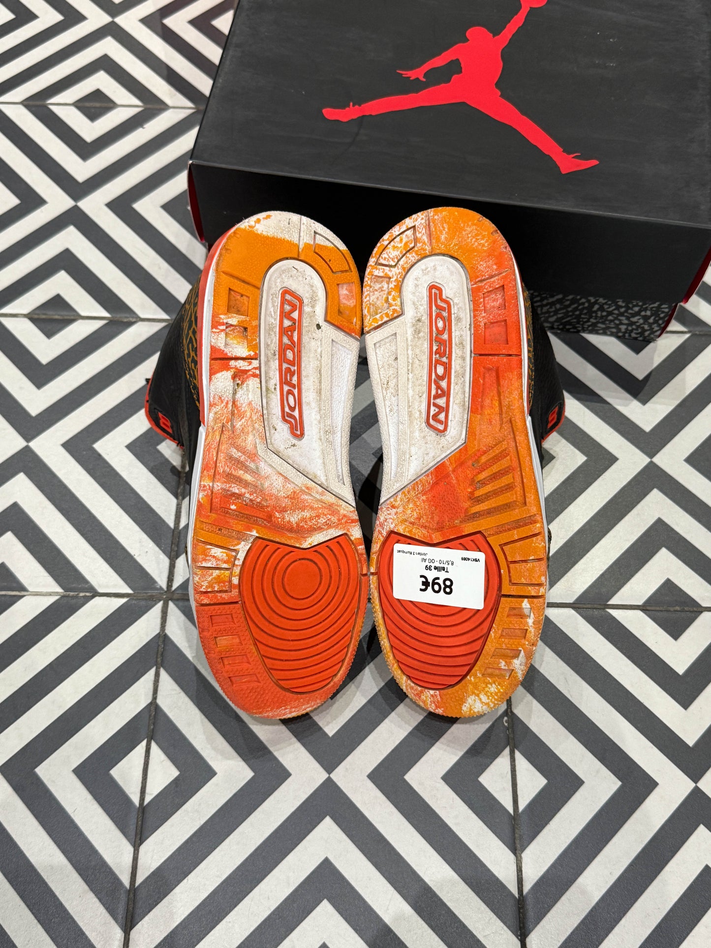 Jordan 3 Kumquat (Taille 39)