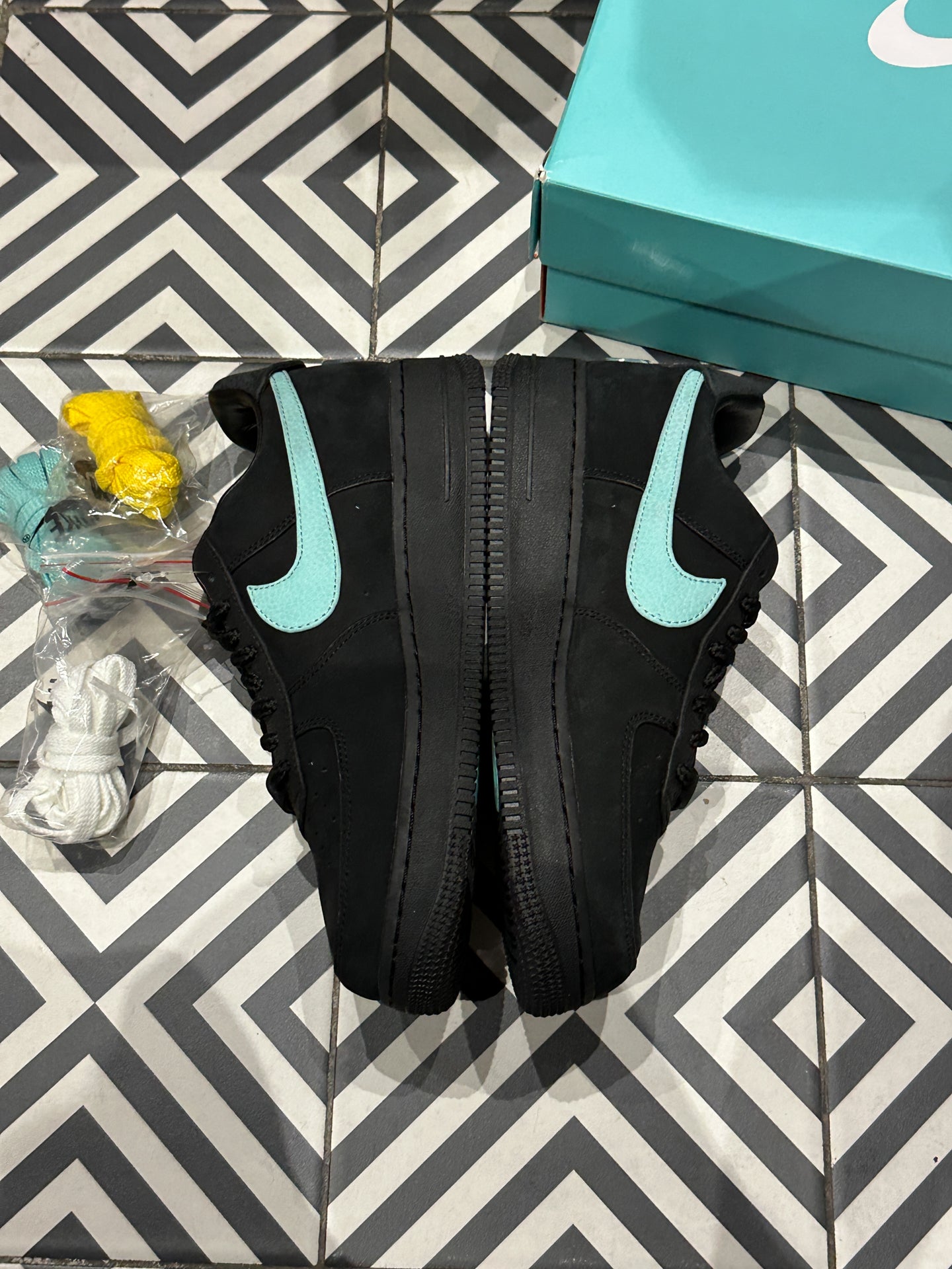 Air Force 1 Tiffany (Taille 42)
