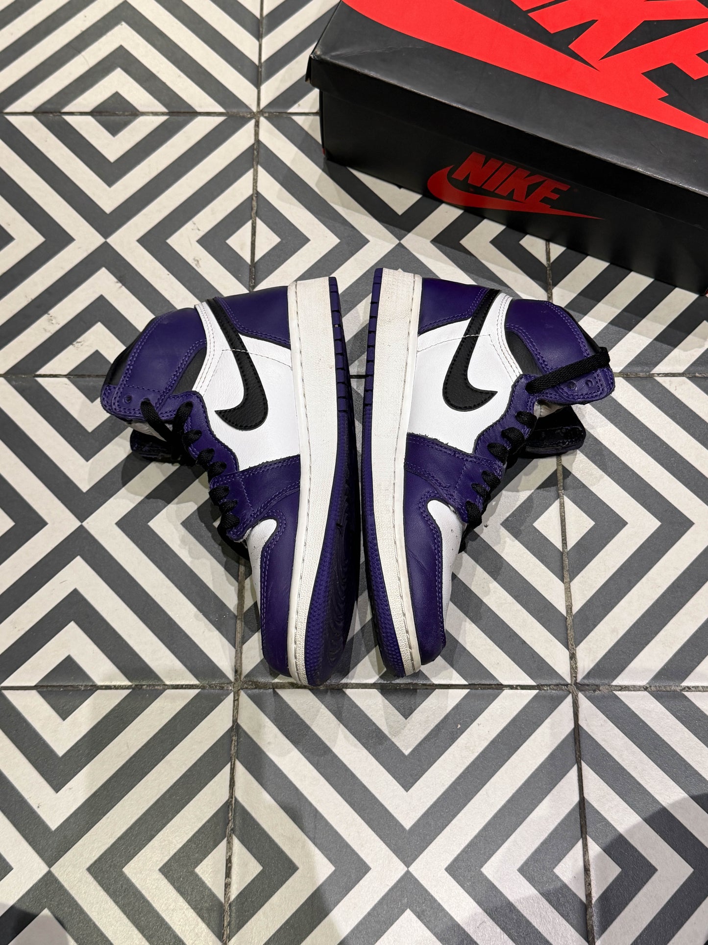 Jordan 1 High Court Purple GS (Taille 37,5)