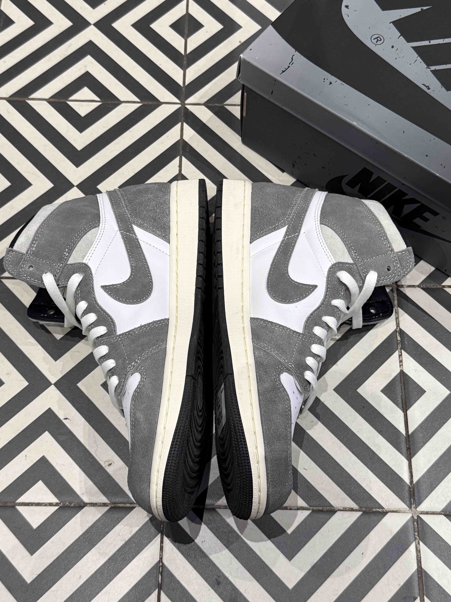 Jordan 1 High Washed Black (Taille 44)