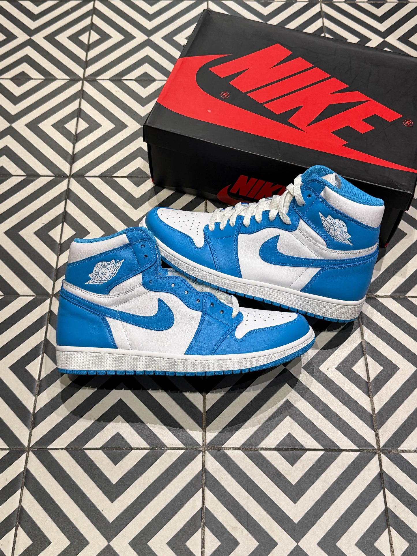 Jordan 1 High UNC (Taille 45)