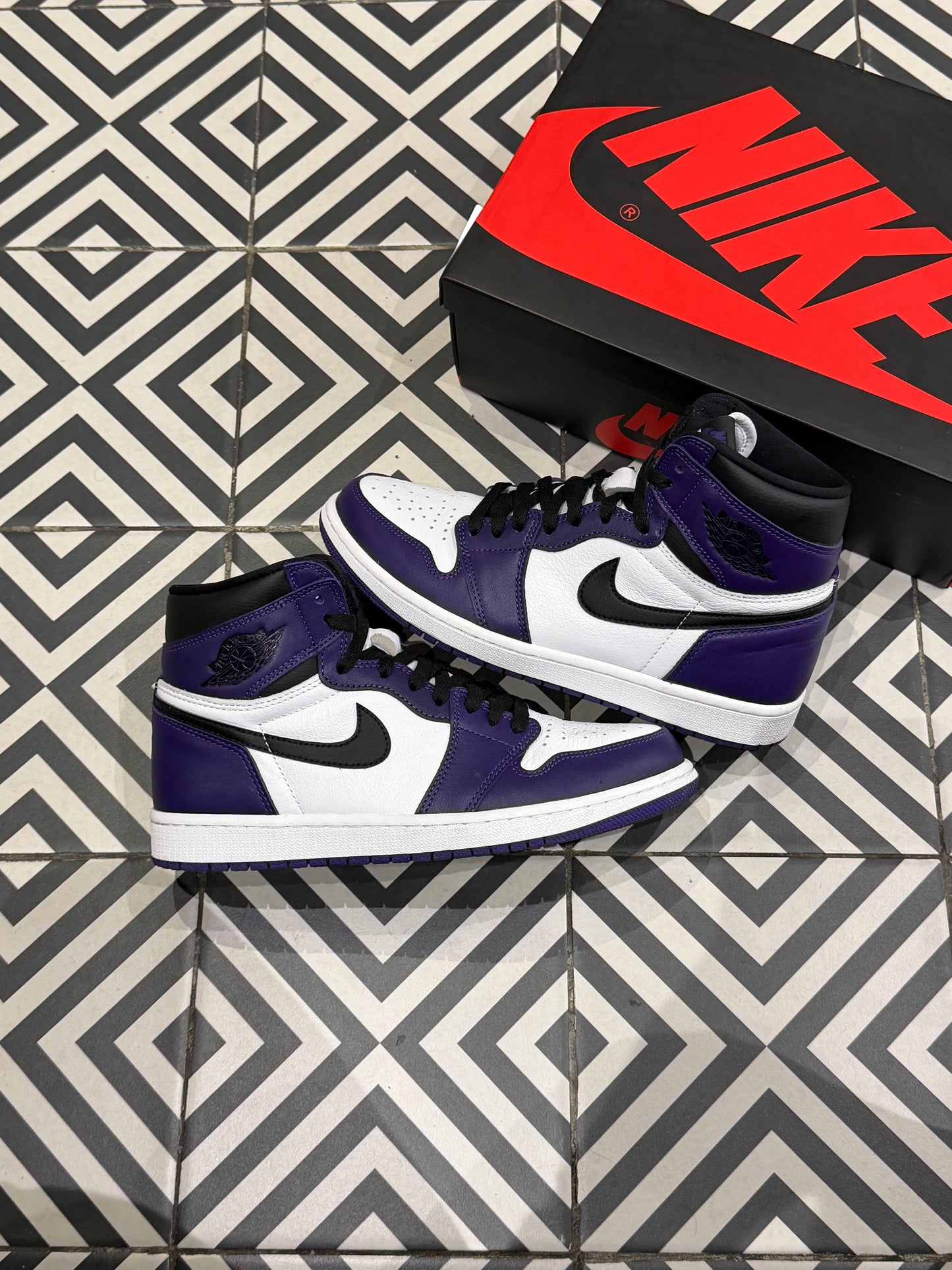Jordan 1 High Court Purple (Taille 42,5)