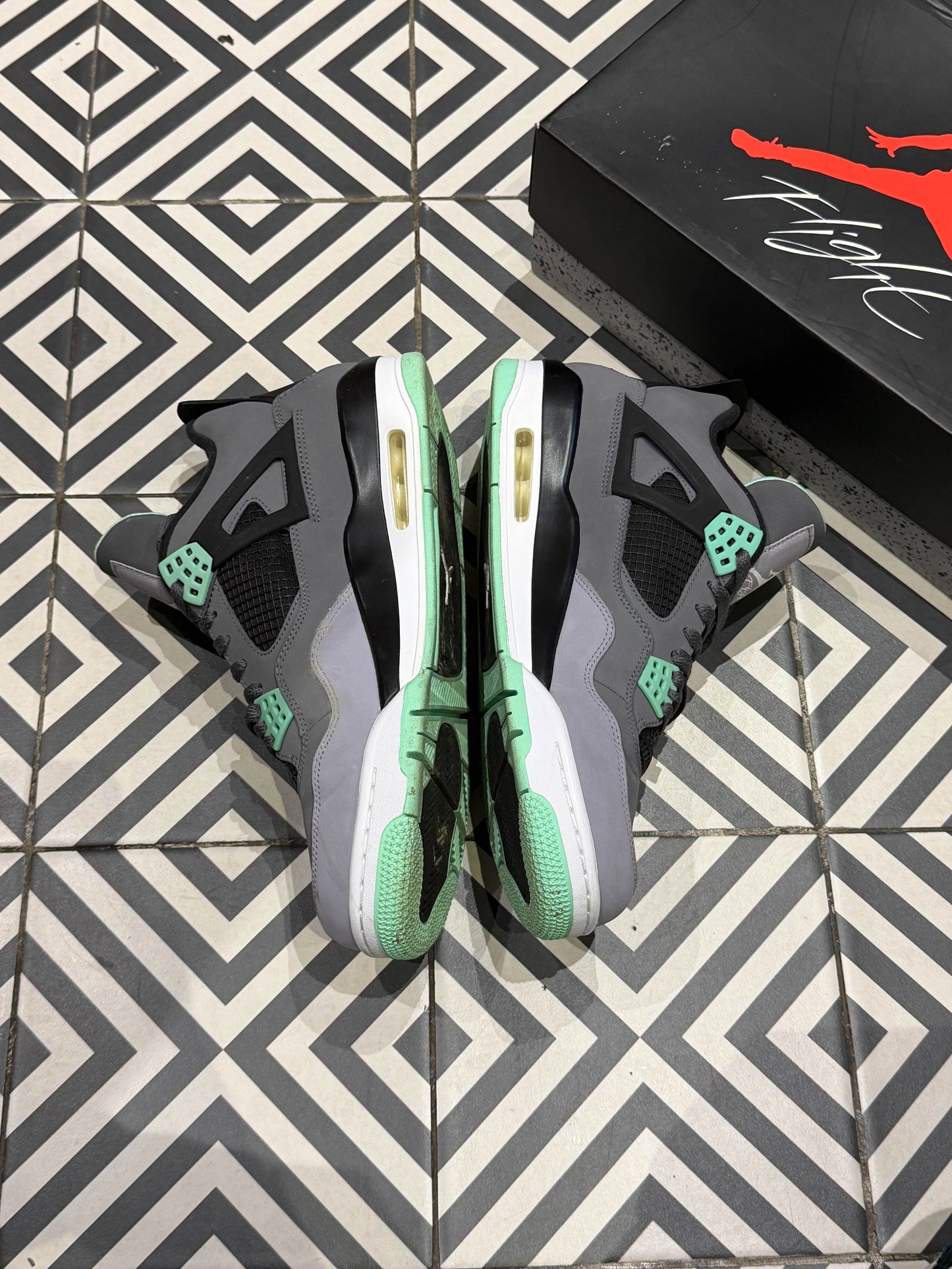 Jordan 4 Green Glow (Taille 46)