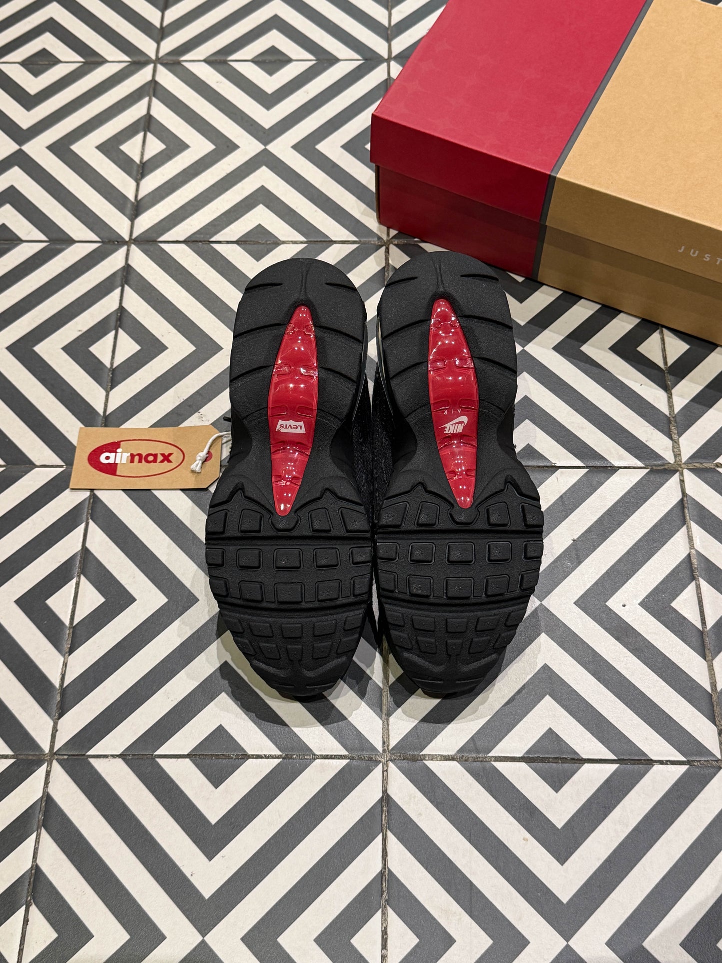 Air Max 95 Levis Black (Taille 38)