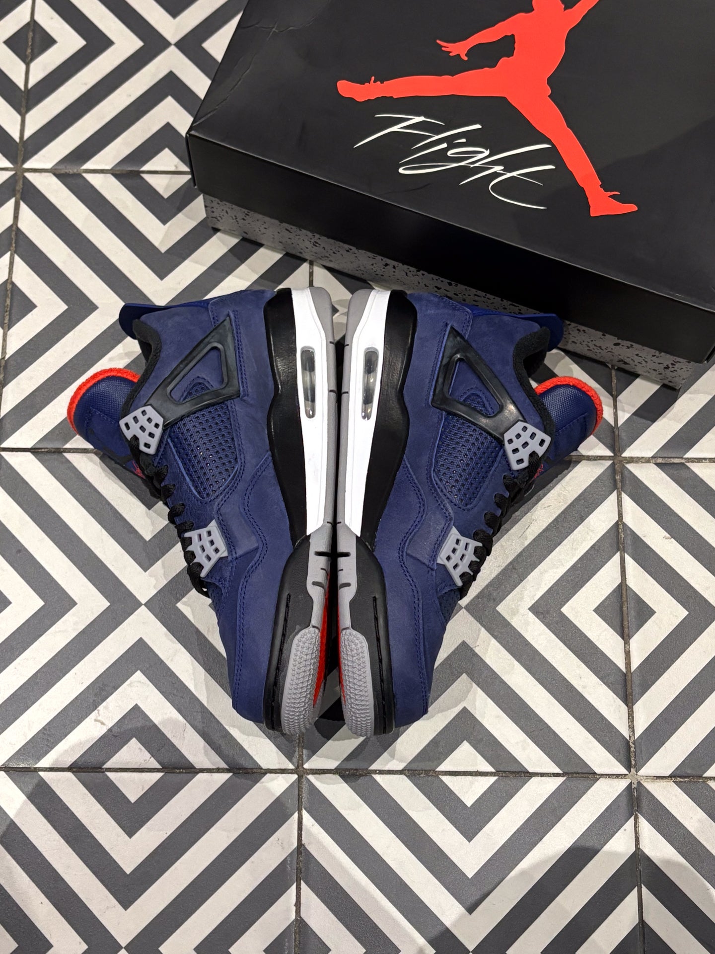 Jordan 4 Winterized (Taille 41)