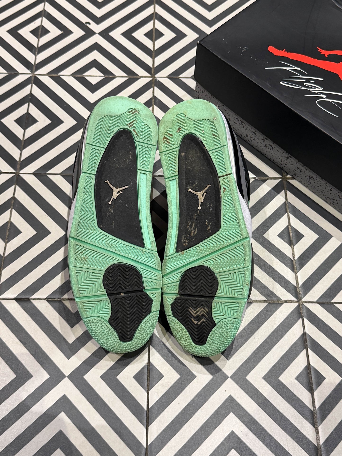 Jordan 4 Green Glow (Taille 46)