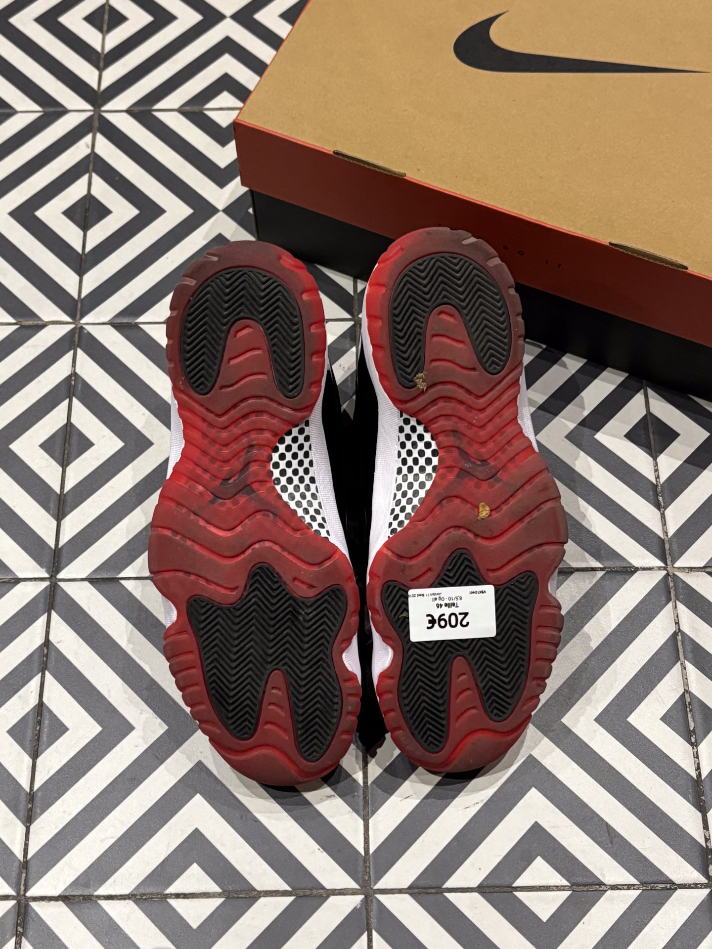Jordan 11 Bred 2019 (46)