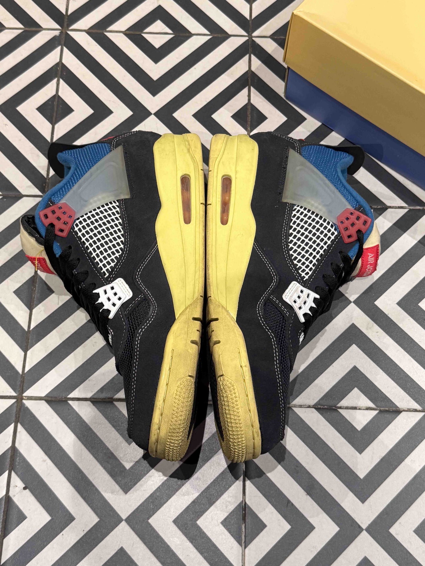 Jordan 4 Union Off Noir (Taille 45)