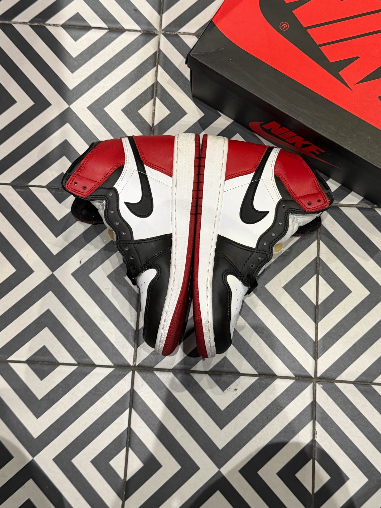 Jordan 1 High Black Toe GS (Taille 36)