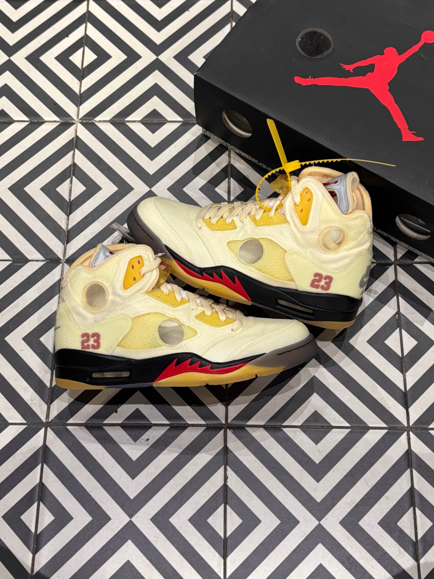 Jordan 5 Off-White Sail (Taille 42)