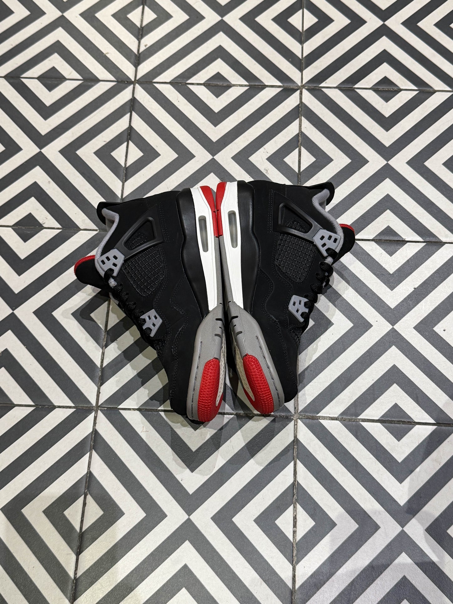 Jordan 4 Bred 2019 GS (Taille 37,5)
