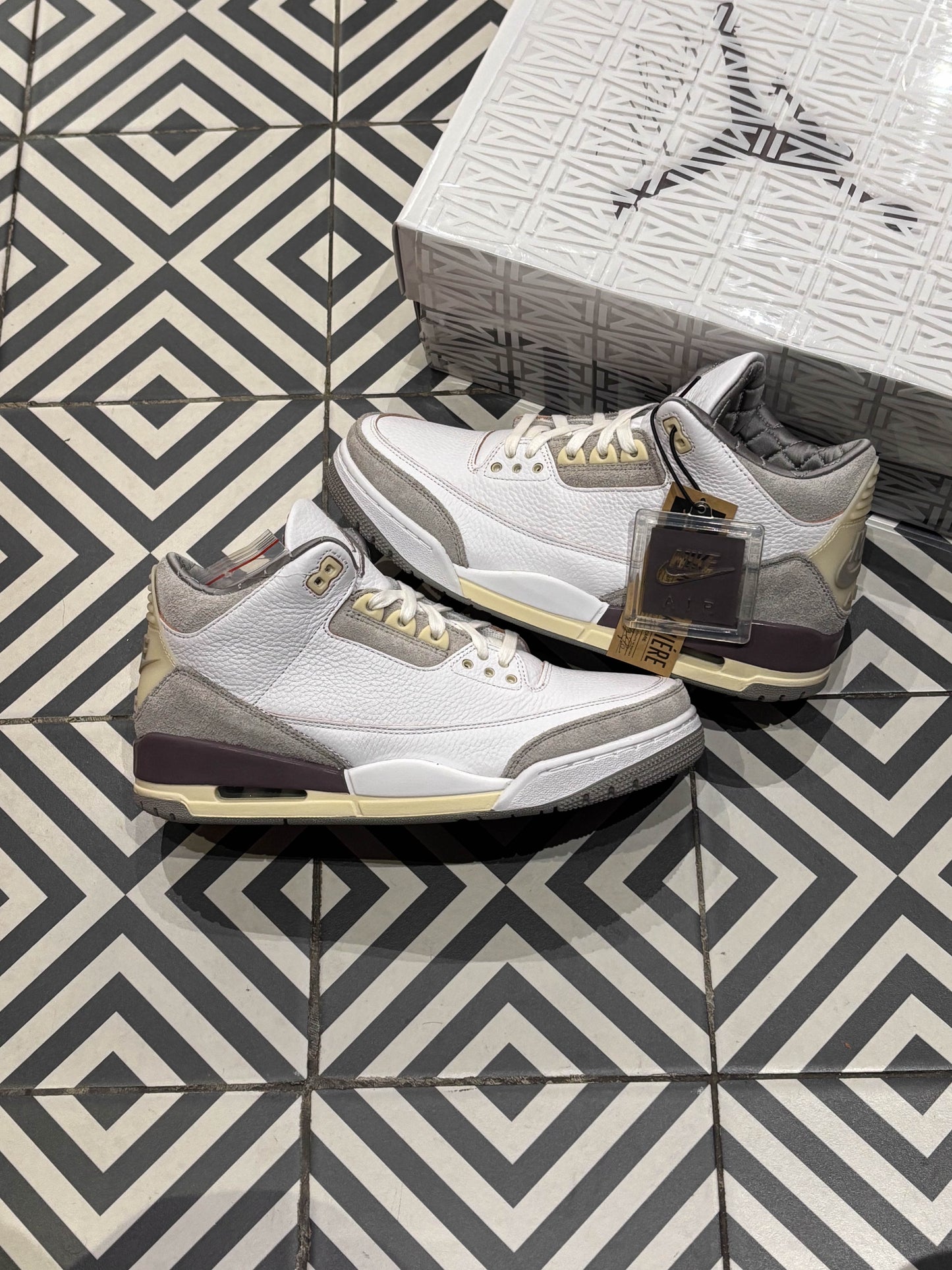 Jordan 3 A Ma Manière (Taille 42,5)